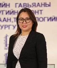 С.Үржинханд — Багш